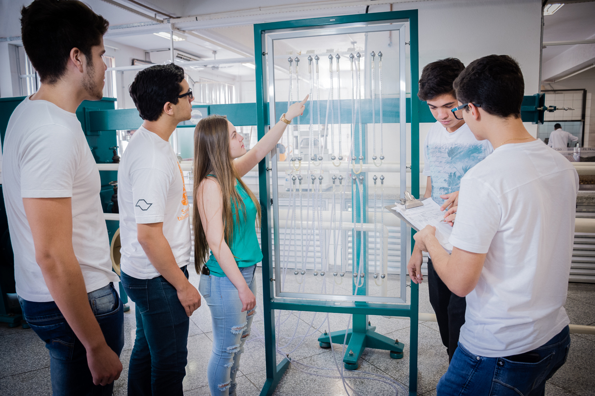 Laboratório de hidráulica